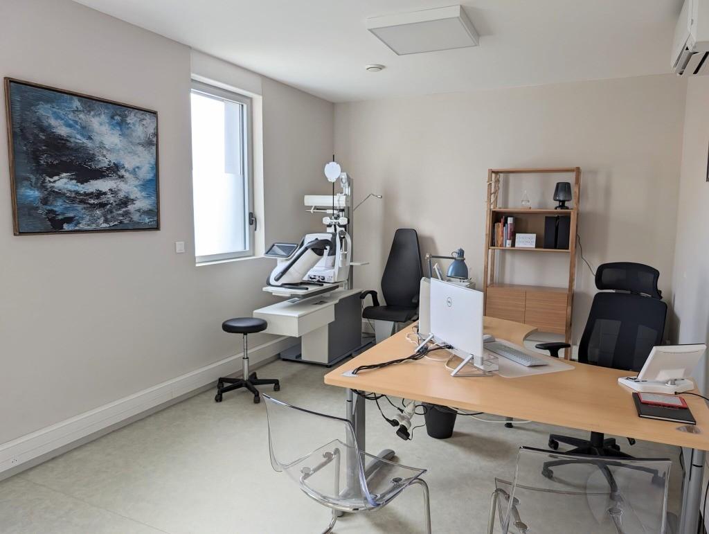 Intérieur du cabinet 1